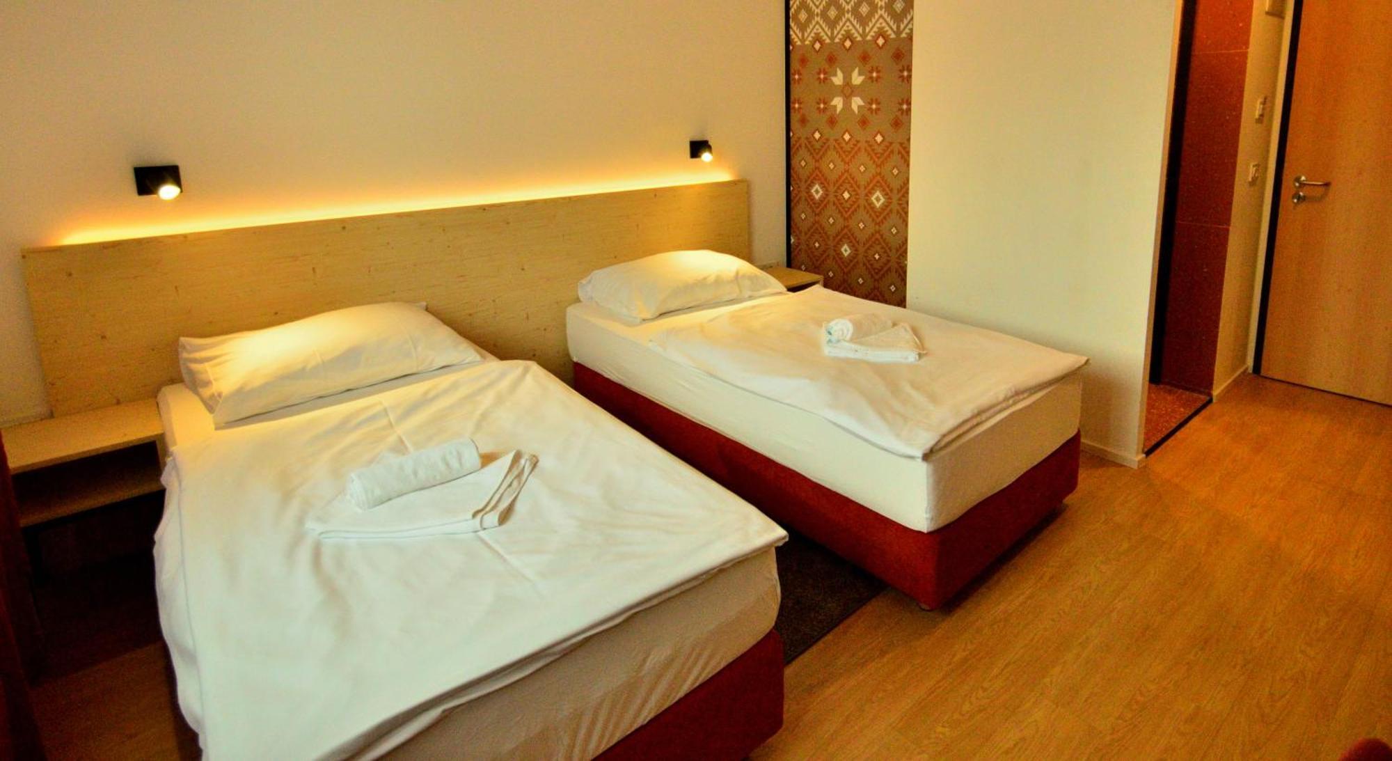 Bed And Breakfast Portal Любляна Экстерьер фото