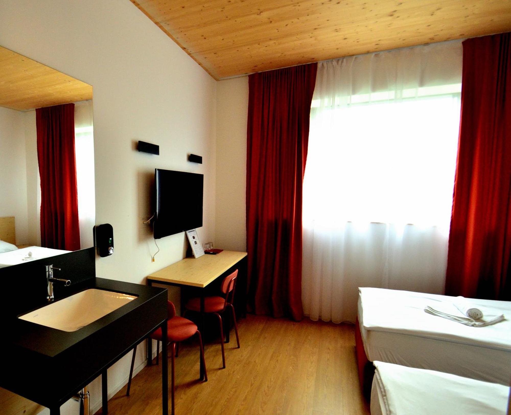 Bed And Breakfast Portal Любляна Экстерьер фото